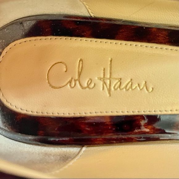 💥Host Pick!💥 Cole Haan Helena Patent Leather Square Toe Kitten Heels - Picture 10 of 11